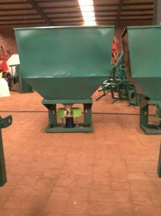 30-50马力拖拉机撒肥机_农副产品_世界工厂网