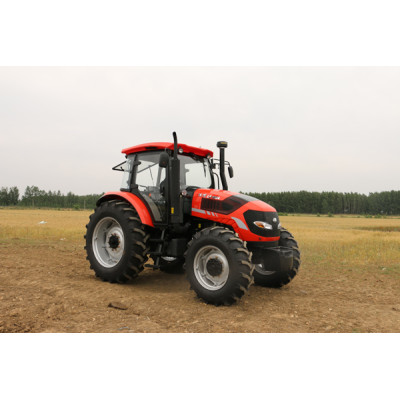 沭河LE1204拖拉机 高效农业生产的可靠伙伴